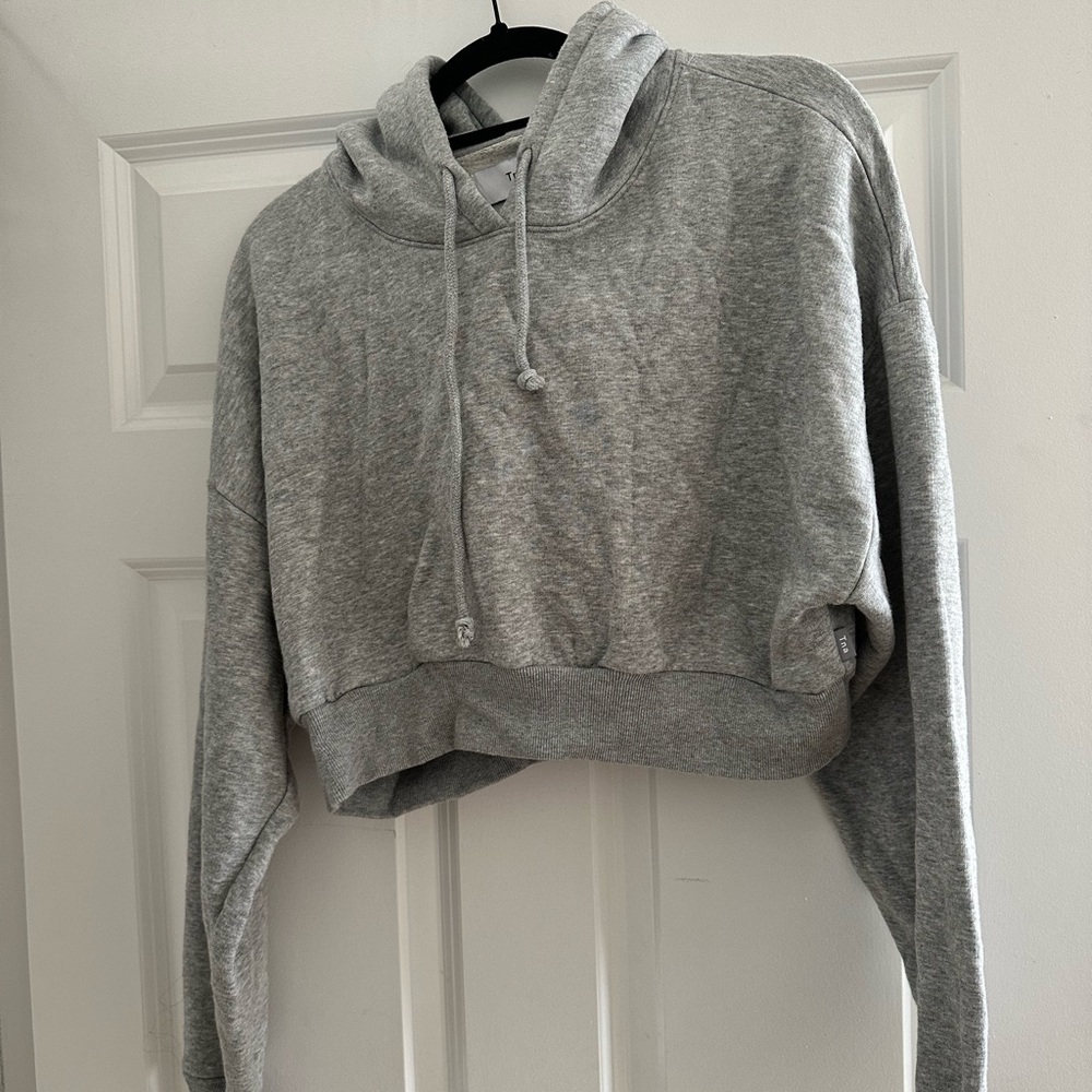 TNA Cozy Fleece Cropped Hoodie Dark Heather Grey